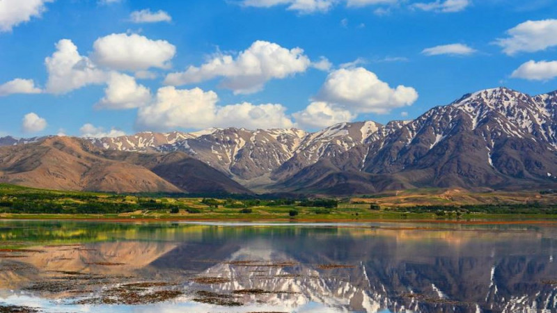 تالاب چغاخور